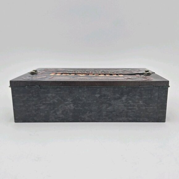 Jumanji The Next Level Lunchbox Popcorn Tin Collectors 9 1/2 X 6 1/4 X 2 3/4 - Picture 6 of 6